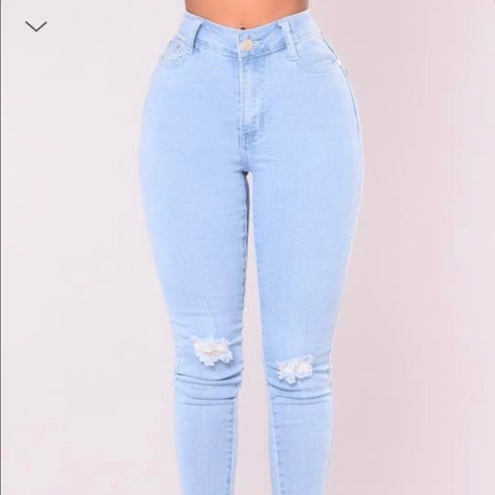FashionNova Jeans (never worn)